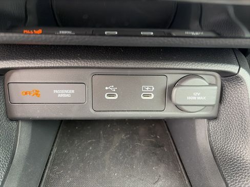 Certified 2025 Honda Civic Sport image 17