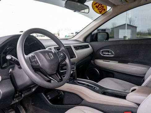 Used 2021 Honda HR-V EX image 18