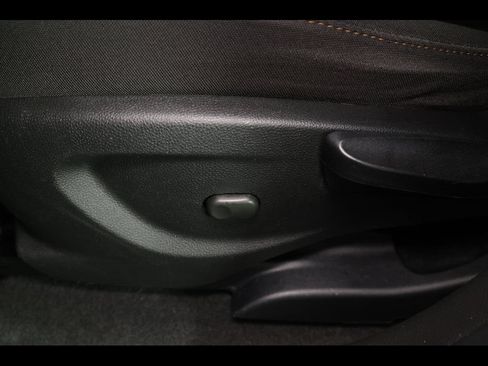 Used 2019 Chevrolet Trax LS AWD/4WD image 20