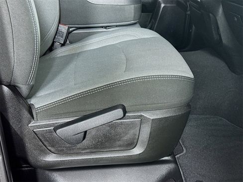 Used 2022 RAM 2500 Big Horn w/ Level C Equiment Group image 23