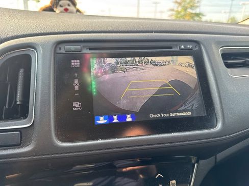 Used 2018 Honda HR-V EX image 19