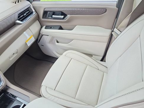 New 2026 GMC Yukon Denali w/ Advanced Technology Package RWD image 17