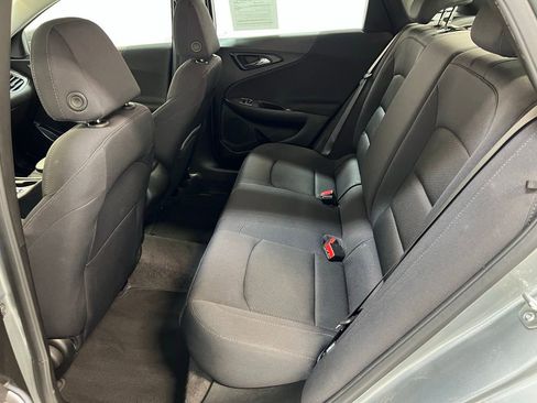 Used 2025 Chevrolet Malibu LS FWD image 27