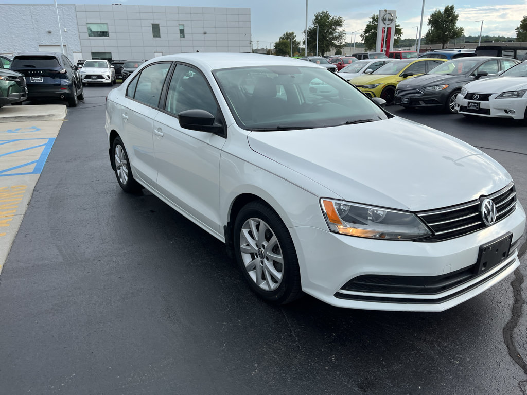 Used 2015 Volkswagen Jetta SE FWD image 6
