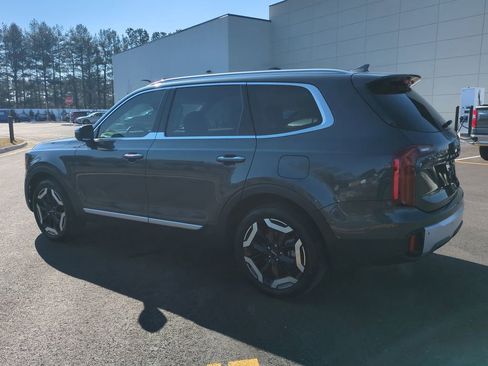 Used 2024 Kia Telluride S w/ S Sunroof Package image 6