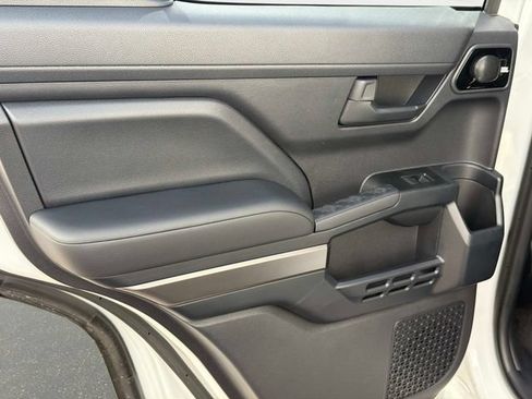 Used 2026 Toyota 4Runner 4WD image 11
