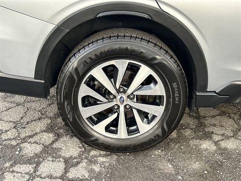 Certified 2021 Subaru Outback Premium image 12