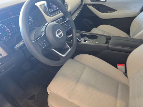 Used 2023 Nissan Rogue SV FWD image 15