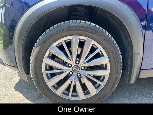 Used 2023 Nissan Pathfinder SL w/ SL Premium Package AWD/4WD image 8