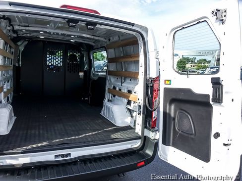 Used 2025 Ford Transit 250 Low Roof w/ Exterior Upgrade Package RWD image 18