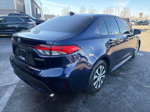 Used 2020 Toyota Corolla LE image 9