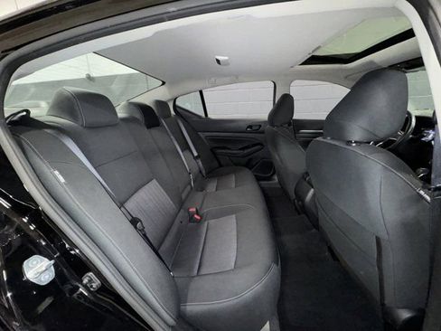 Used 2023 Nissan Altima 2.5 SV w/ SV Premium Package image 14