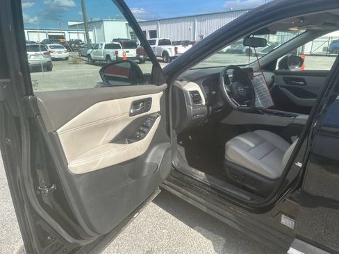 Used 2023 Nissan Rogue SL w/ SL Premium Package AWD/4WD image 11