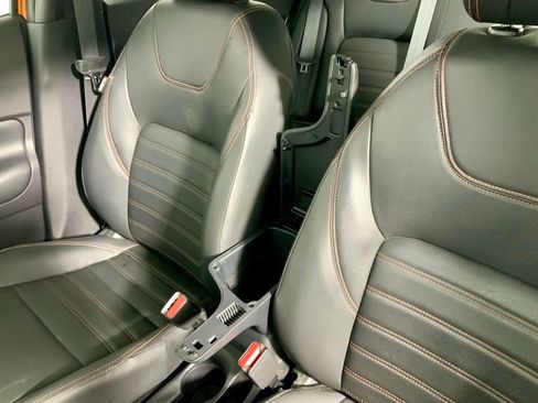 Used 2020 Nissan Kicks SR w/ SR Premium Package FWD image 25