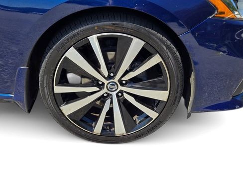 Used 2019 Nissan Altima 2.5 SR FWD image 6