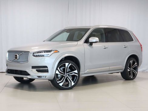 Used 2024 Volvo XC90 B6 Ultimate w/ Protection Package Premier AWD/4WD image 1