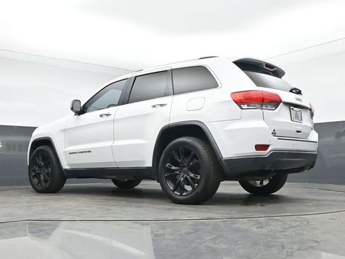Used 2016 Jeep Grand Cherokee Limited w/ Luxury Group II image 19