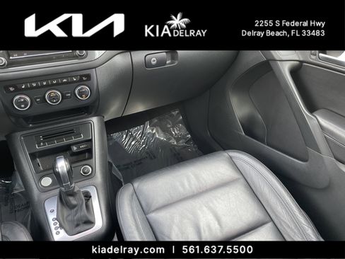 Used 2017 Volkswagen Tiguan Sport image 14