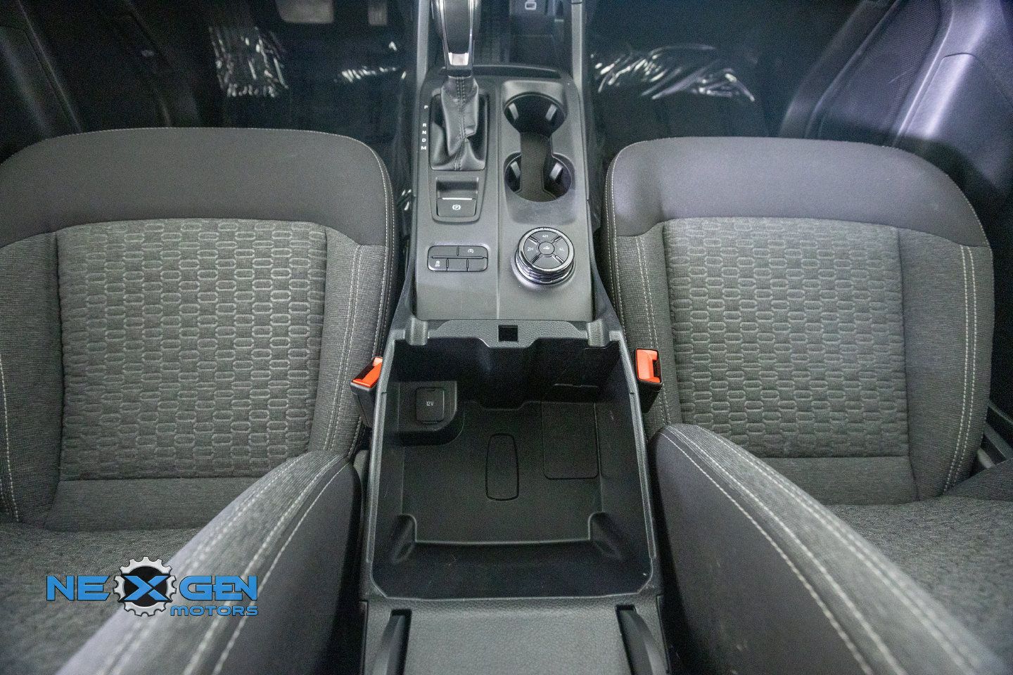 Used 2024 Ford Ranger XLT w/ Equipment Group 301A High AWD/4WD image 5