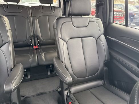 New 2026 Jeep Grand Cherokee Limited AWD/4WD image 16