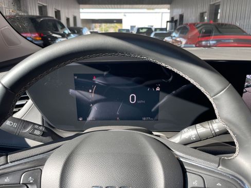 Used 2025 Buick Encore GX Preferred image 38