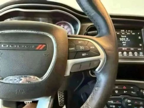 Used 2016 Dodge Challenger R/T Plus image 17