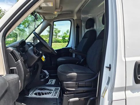 Used 2017 RAM ProMaster 2500 w/ Interior Convenience Group FWD image 8