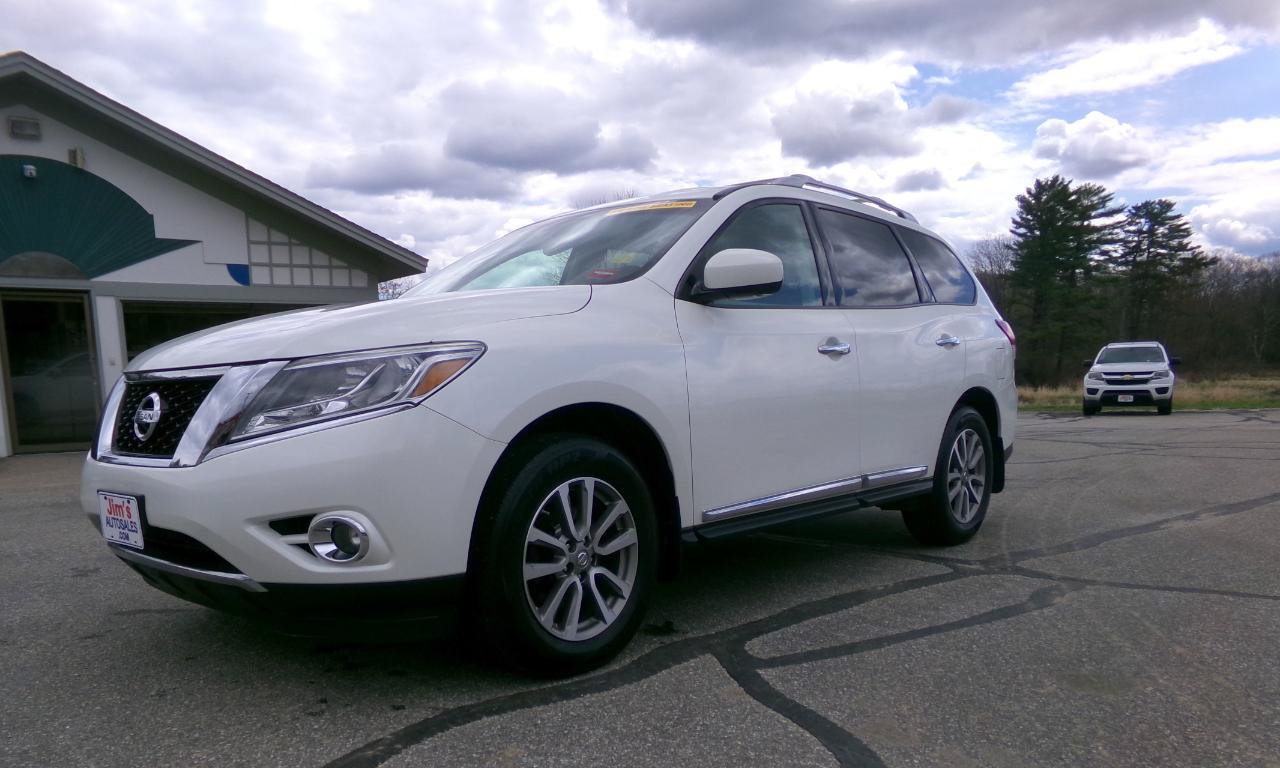 Used 2015 Nissan Pathfinder SL w/ SL Tech Package FWD image 30
