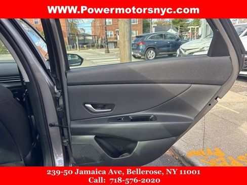 Used 2023 Hyundai Elantra SEL w/ Convenience Package image 16