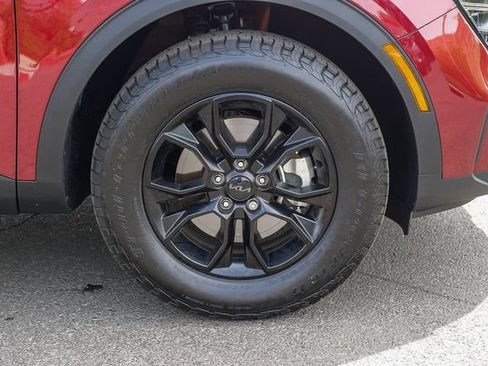 Certified 2025 Kia Sportage X-Pro AWD/4WD image 10