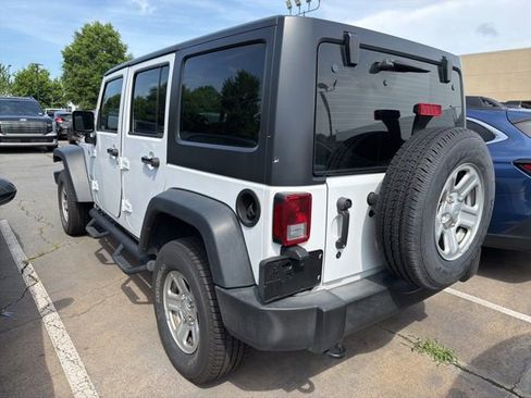 Used 2017 Jeep Wrangler Unlimited Sport AWD/4WD image 4