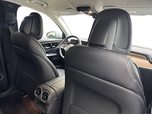 Used 2023 Mercedes-Benz GLC 300 4MATIC image 40