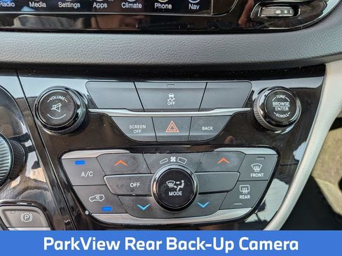 Used 2017 Chrysler Pacifica Touring w/ Tire & Wheel Group FWD image 20