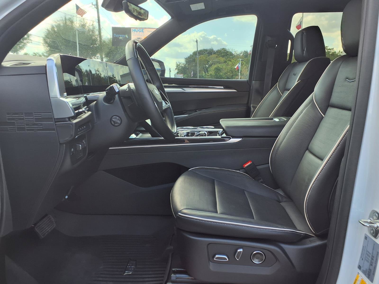 Used 2026 Cadillac Escalade Sport w/ LPO, ONYX Package AWD/4WD image 18