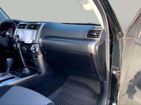 Used 2023 Toyota 4Runner SR5 AWD/4WD image 17