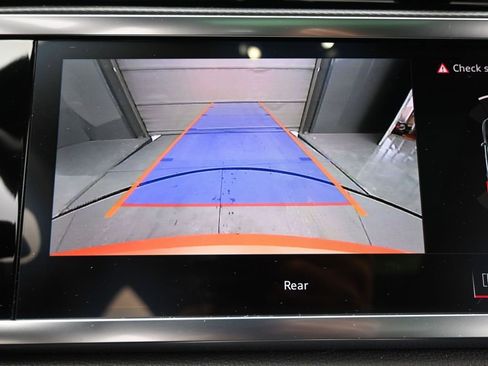 Used 2025 Audi Q3 2.0T Premium image 34