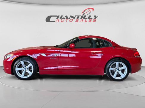 Used 2012 BMW Z4 sDrive28i image 2