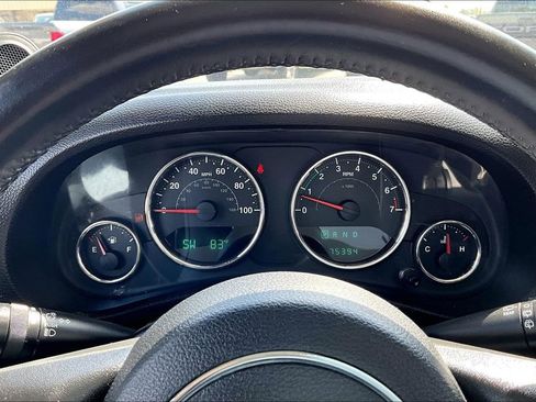 Used 2013 Jeep Wrangler Sahara w/ Dual Top Group AWD/4WD image 21