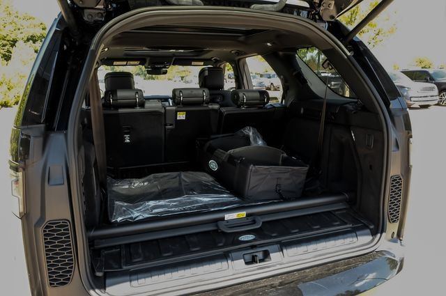 New 2026 Land Rover Discovery Limited Edition AWD/4WD image 66
