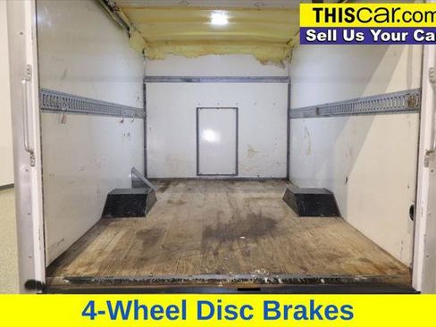 Used 2017 Chevrolet Express 3500 image 21