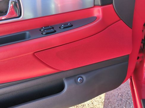 Used 2002 Ford Thunderbird image 12