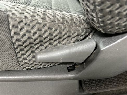 Used 2016 Nissan Frontier SV w/ SV Value Truck Package image 10