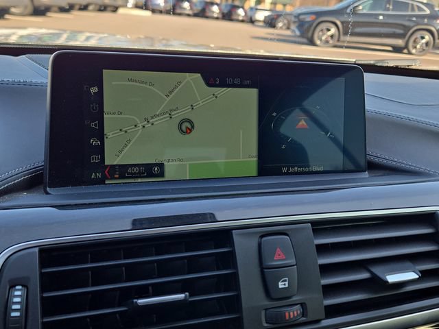 Used 2018 BMW M4 Convertible RWD image 10