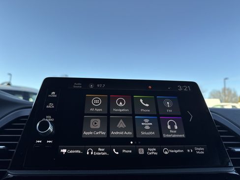 Used 2025 Honda Odyssey Touring image 24