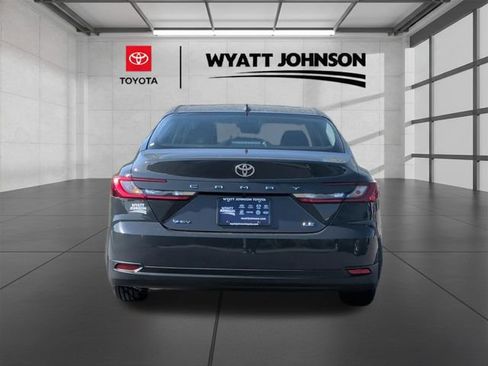 Used 2026 Toyota Camry LE w/ Convenience Package FWD image 4