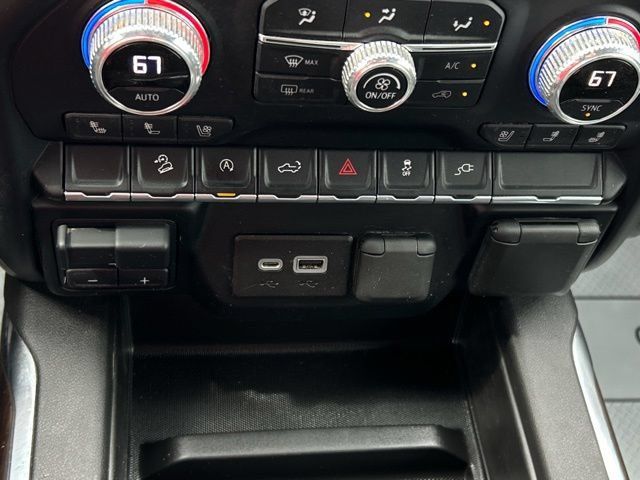 Used 2021 GMC Sierra 1500 SLT AWD/4WD image 45