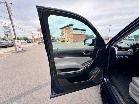 Used 2018 Chevrolet Tahoe LT AWD/4WD image 20