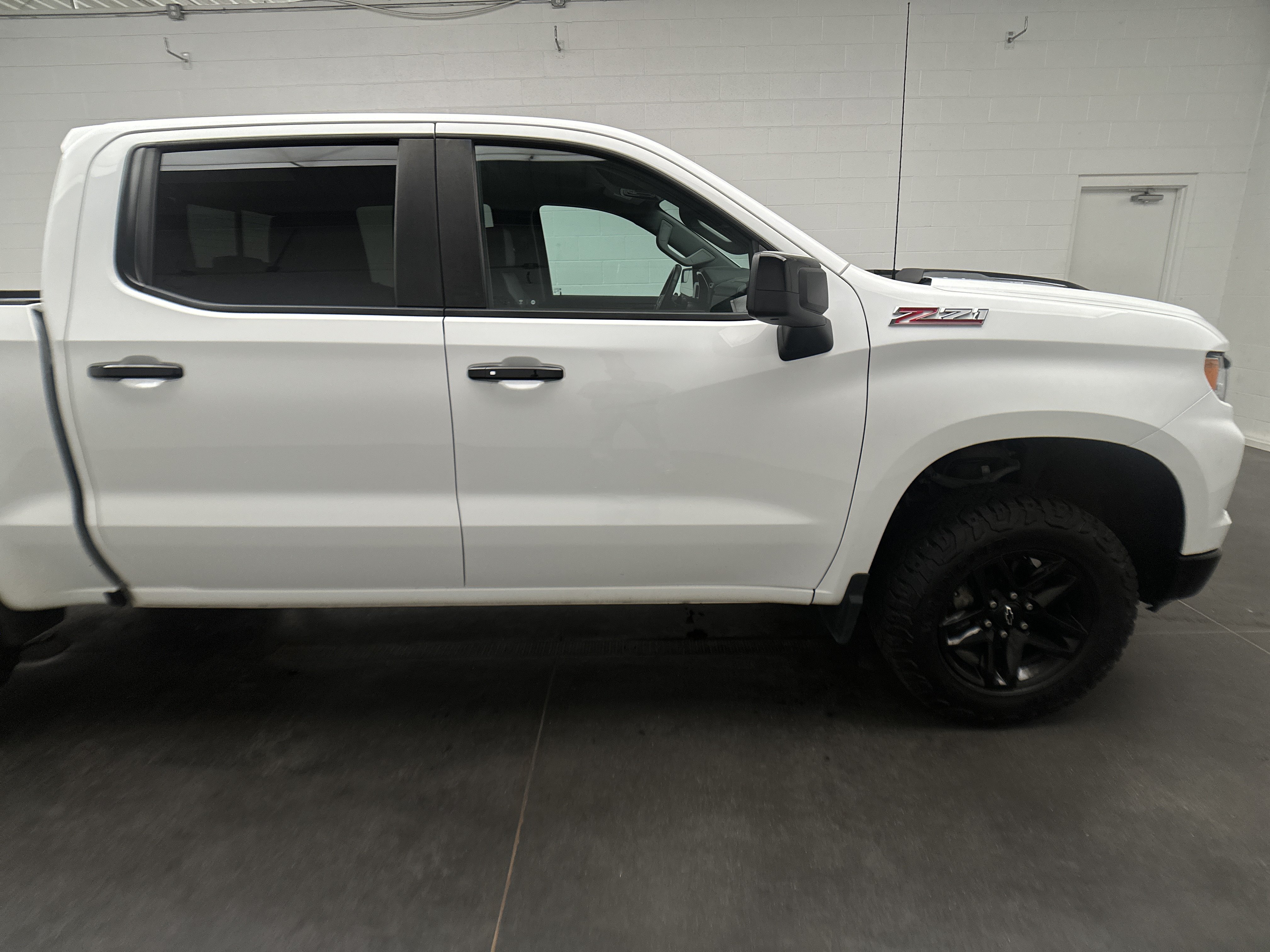 Used 2022 Chevrolet Silverado 1500 LT Trail Boss w/ Convenience Package II AWD/4WD image 10