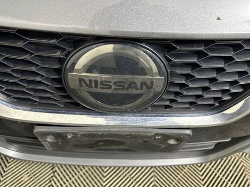 Used 2020 Nissan Versa S image 9