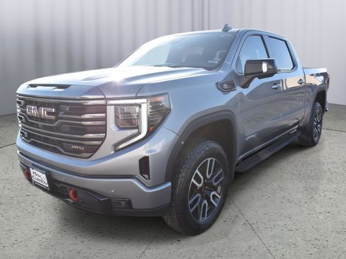 Used 2024 GMC Sierra 1500 AT4 w/ Technology Package image 3